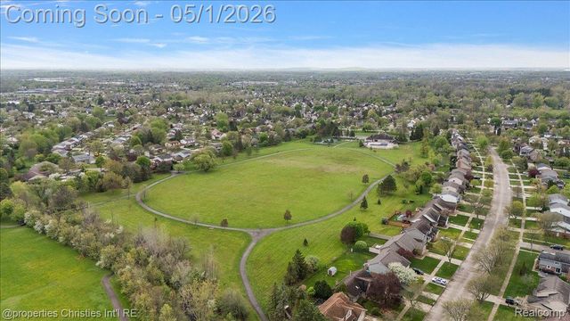46481 E Oak Manor Court, Canton Charter Township, MI 48187