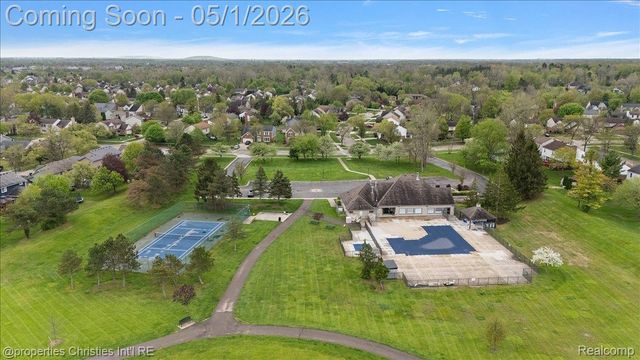 46481 E Oak Manor Court, Canton Charter Township, MI 48187