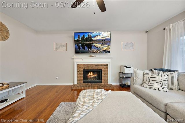 46481 E Oak Manor Court, Canton Charter Township, MI 48187