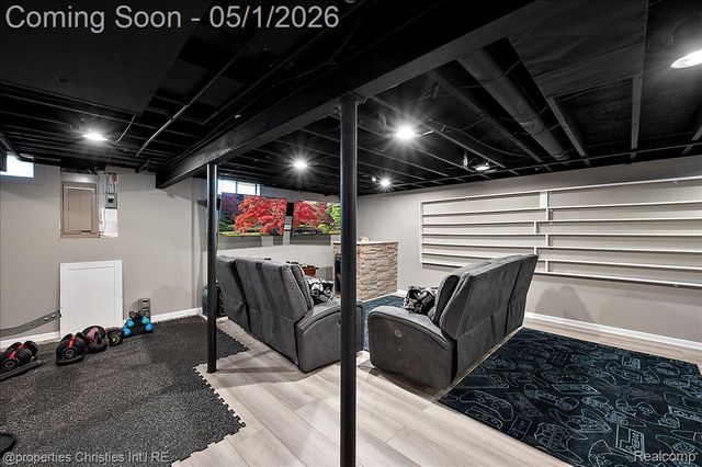 46481 E Oak Manor Court, Canton Charter Township, MI 48187