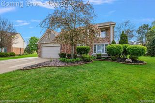 46481 E Oak Manor Court, Canton Charter Township, MI 48187