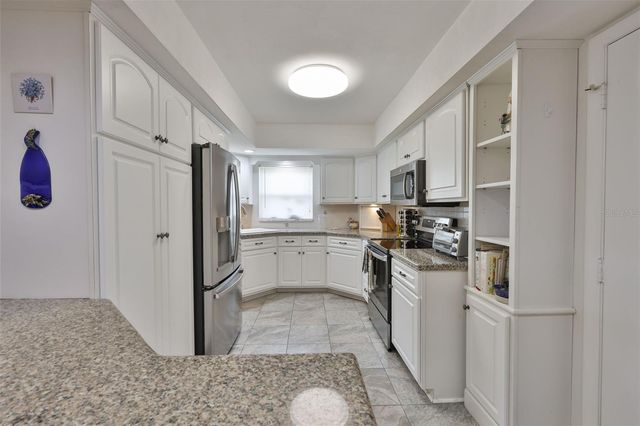 2617 LOCKSLEY STREET 253, Sun City Center, FL 33573