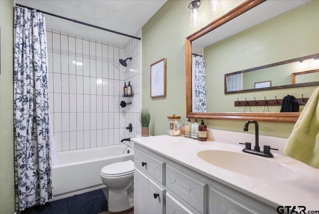 407 Briar Court, Overton, TX 75684