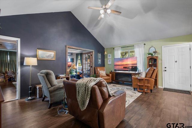 407 Briar Court, Overton, TX 75684