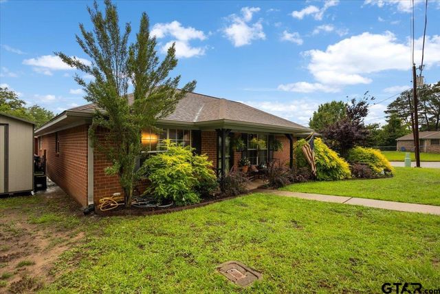 407 Briar Court, Overton, TX 75684