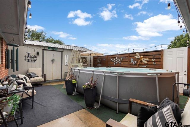 407 Briar Court, Overton, TX 75684
