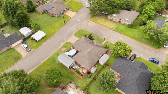 407 Briar Court, Overton, TX 75684