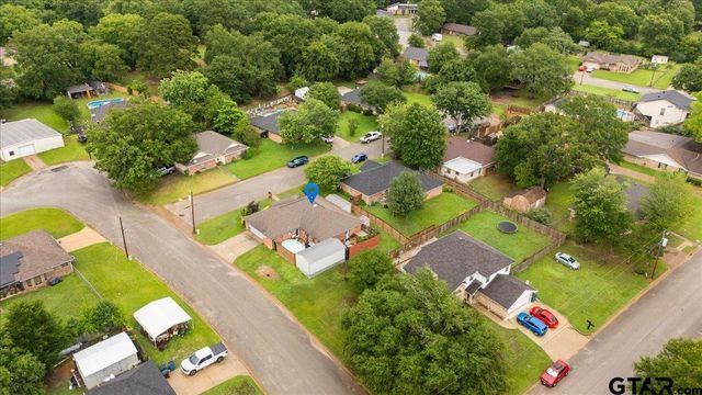 407 Briar Court, Overton, TX 75684