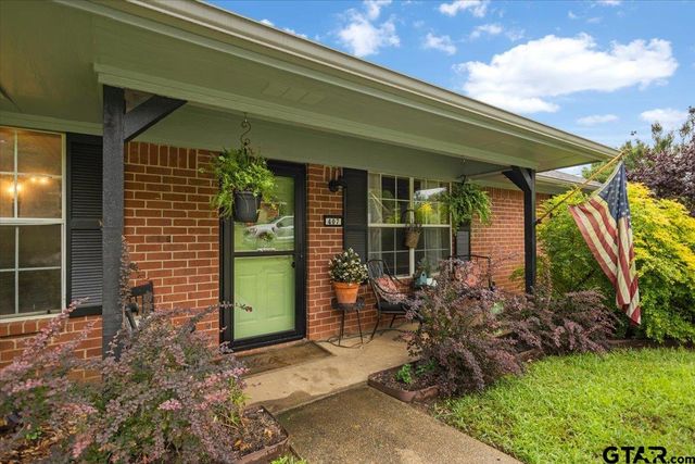 407 Briar Court, Overton, TX 75684