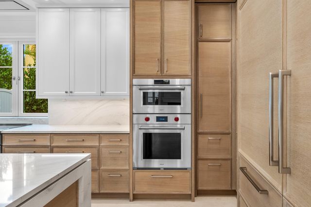 350 Seabreeze Avenue, Palm Beach, FL 33480