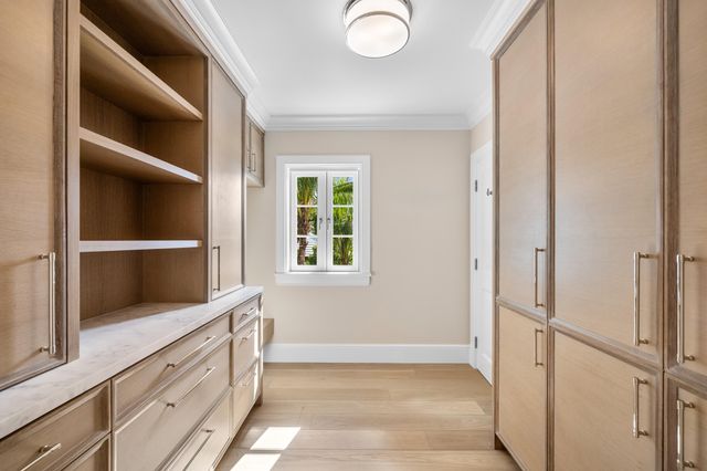 350 Seabreeze Avenue, Palm Beach, FL 33480