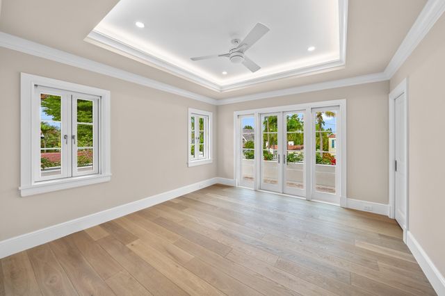 350 Seabreeze Avenue, Palm Beach, FL 33480