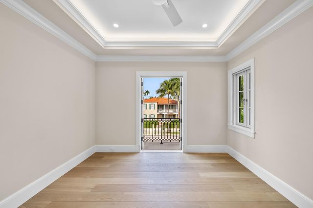 350 Seabreeze Avenue, Palm Beach, FL 33480