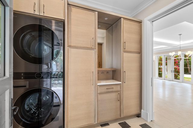 350 Seabreeze Avenue, Palm Beach, FL 33480