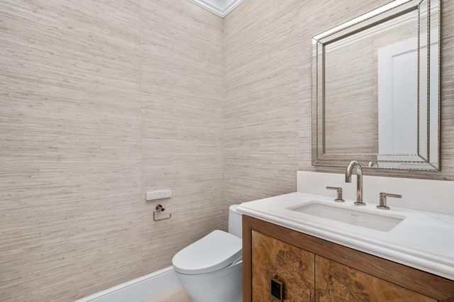 350 Seabreeze Avenue, Palm Beach, FL 33480