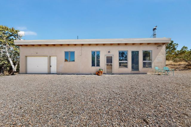 3 Gavilan Road, Santa Fe, NM 87508