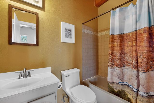 3 Gavilan Road, Santa Fe, NM 87508