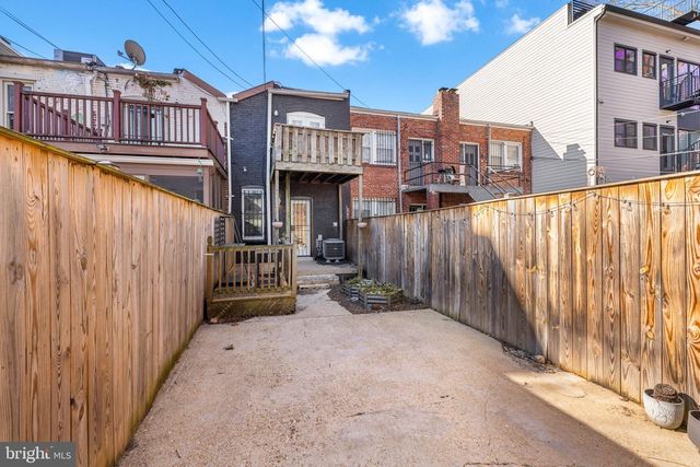 615 14TH PL NE, Washington, DC 20002