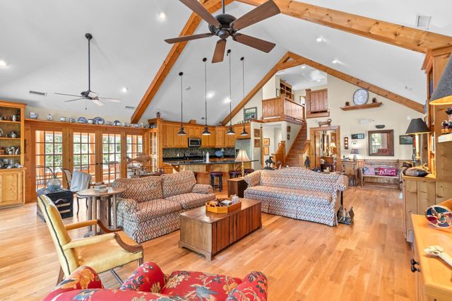 1124 Kingsburg Hwy., Johnsonville, SC 29555
