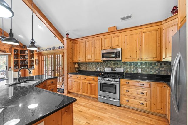 1124 Kingsburg Hwy., Johnsonville, SC 29555
