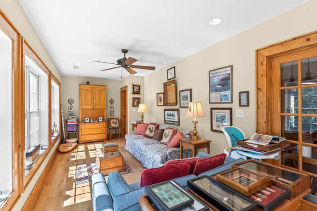 1124 Kingsburg Hwy., Johnsonville, SC 29555