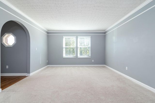 107 N Highview Boulevard, Pataskala, OH 43062