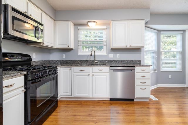 107 N Highview Boulevard, Pataskala, OH 43062