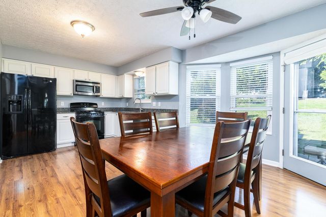 107 N Highview Boulevard, Pataskala, OH 43062