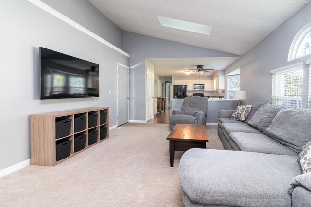 107 N Highview Boulevard, Pataskala, OH 43062