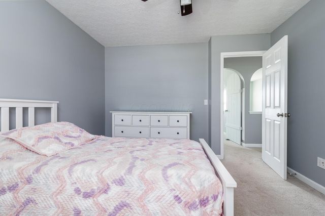 107 N Highview Boulevard, Pataskala, OH 43062