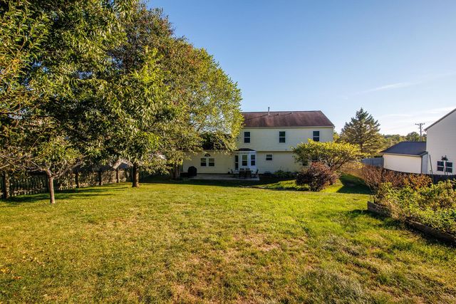 107 N Highview Boulevard, Pataskala, OH 43062