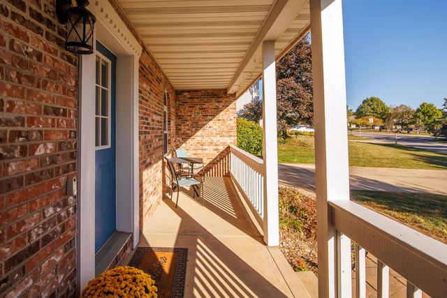 107 N Highview Boulevard, Pataskala, OH 43062