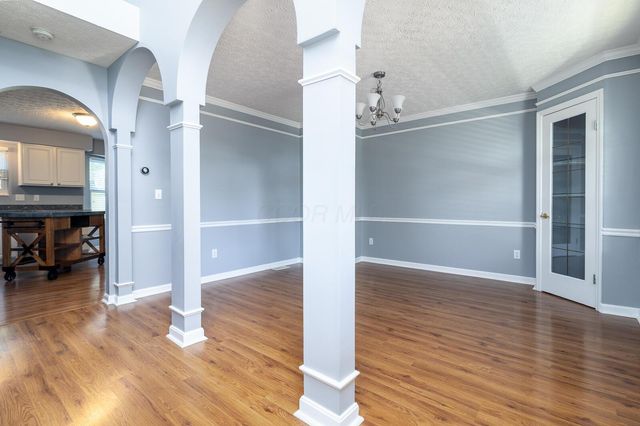 107 N Highview Boulevard, Pataskala, OH 43062