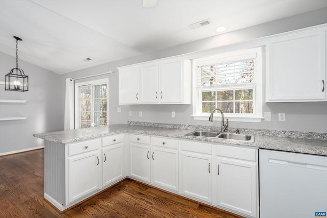 17 SEMINOLE TRL, Palmyra, VA 22963