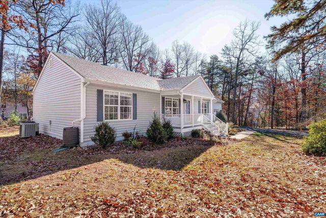 17 SEMINOLE TRL, Palmyra, VA 22963