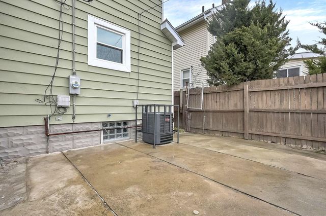 693 Thurman Avenue, Columbus, OH 43206