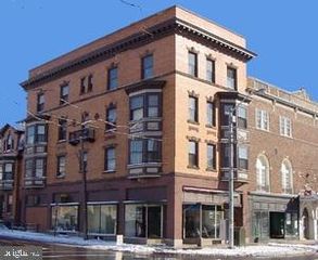 10 E PRINCESS ST #3RD FLOOR, York, PA 17401