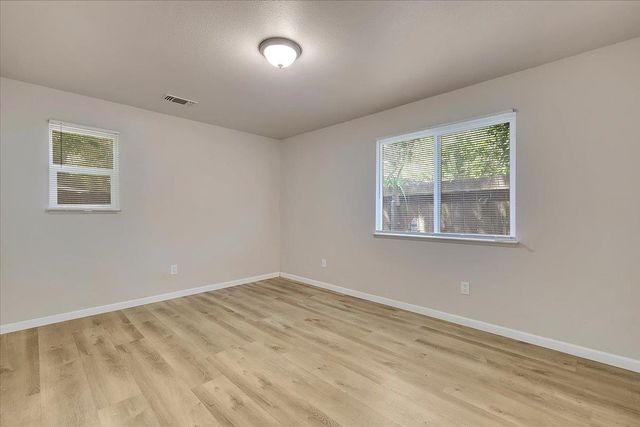 180 Percy Ave, Yuba City, CA 95991