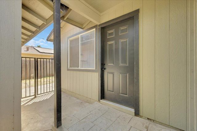 180 Percy Ave, Yuba City, CA 95991