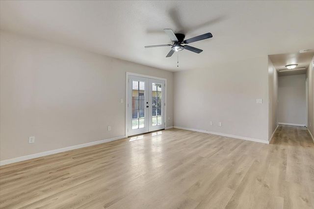 180 Percy Ave, Yuba City, CA 95991