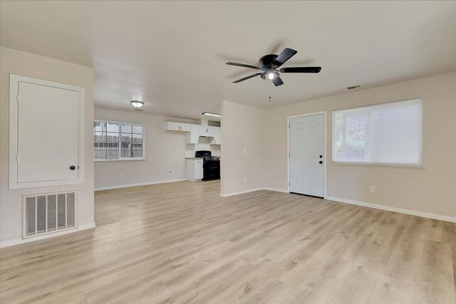 180 Percy Ave, Yuba City, CA 95991