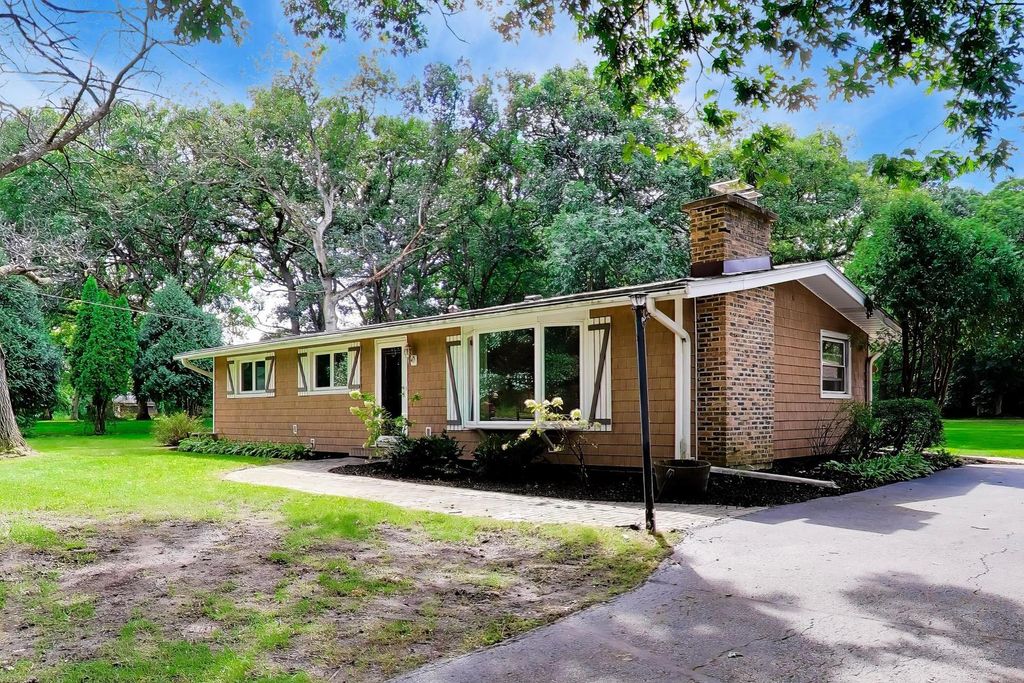 26980 N Fairfield Road, Wauconda, IL 60084 — photo 2