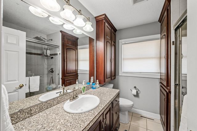 6764 W Broadway Avenue, Columbus, MN 55025