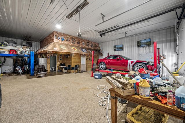 6764 W Broadway Avenue, Columbus, MN 55025