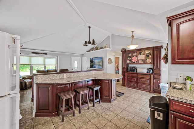 6764 W Broadway Avenue, Columbus, MN 55025