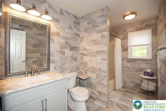 4185 Park Place, Bethlehem Twp, PA 18020