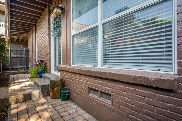 5904 Sandhurst Lane 149, Dallas, TX 75206