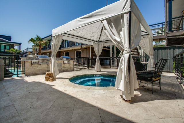 5904 Sandhurst Lane 149, Dallas, TX 75206