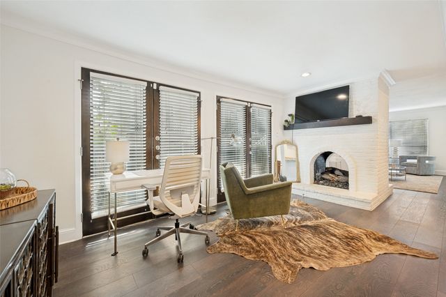 5904 Sandhurst Lane 149, Dallas, TX 75206