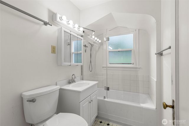 3640 W C Street, Bremerton, WA 98312